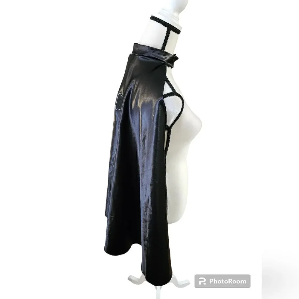 5/$20 Kids Batman Halloween costume cape